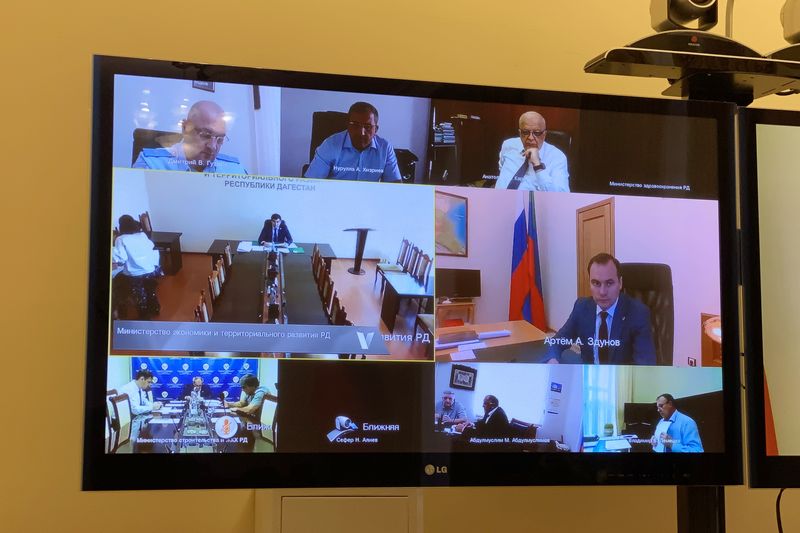 Артём Здунов провел заседание Оперштаба по устойчивому развитию экономики