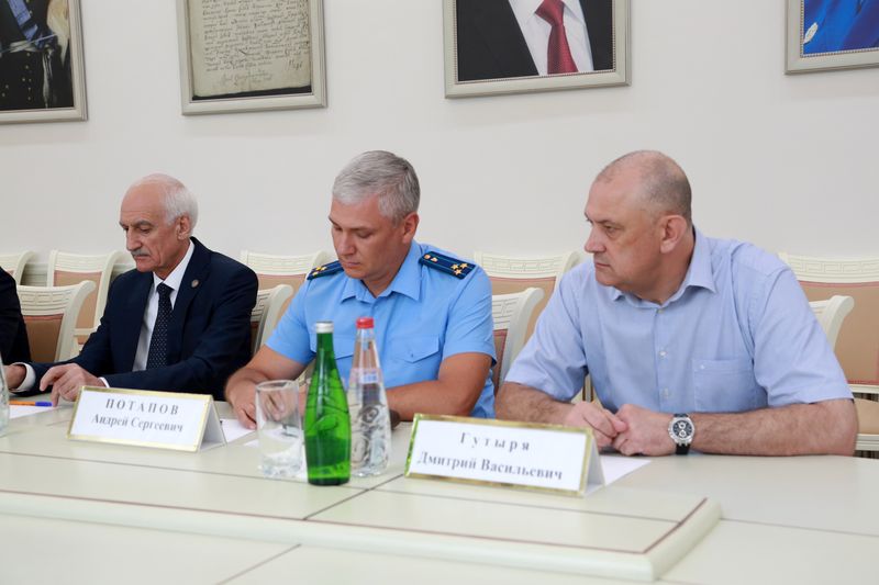 В Дагестане состоялось представление нового руководителя республиканского управления СКР