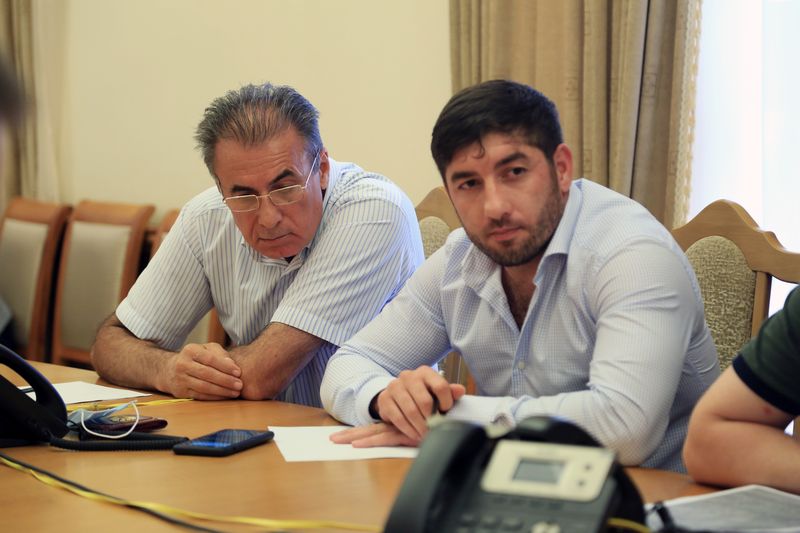Артём Здунов провел совещание с представителями энергетических компаний республики