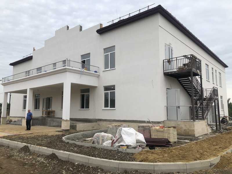Артём Здунов оценил готовность к вводу в эксплуатацию ряда объектов образования Дагестана