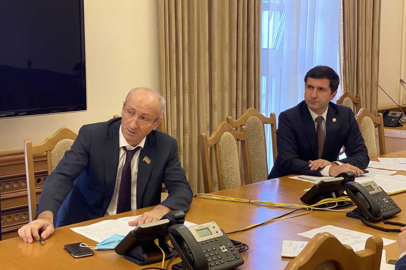 Итоги социально-экономического развития Дагестана за первое полугодие 2020 года обсудили в региональном Правительстве