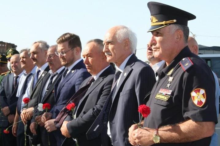 Рамазан Джафаров принял участие в открытии ул. имени Героя РФ Тулпара Мусалаева