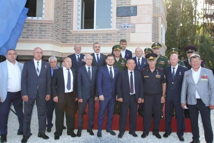 Рамазан Джафаров принял участие в открытии ул. имени Героя РФ Тулпара Мусалаева