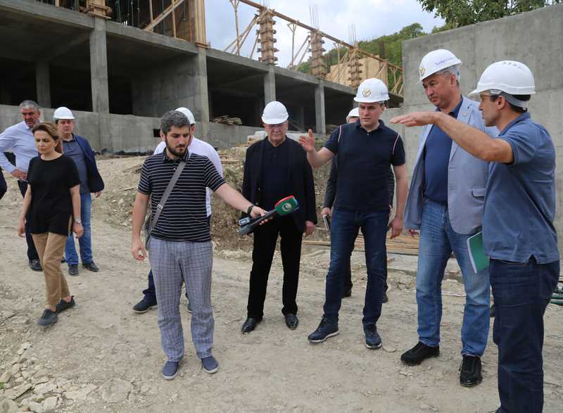 В с.Баршамай Кайтагского района строятся школа на 360 мест и садик на 120 детей