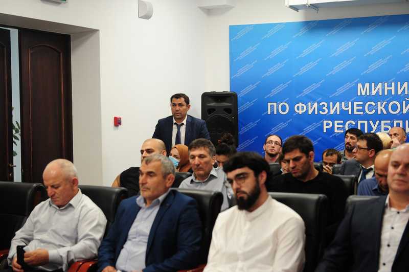 Артём Здунов и Олег Матыцин встретились с дагестанскими спортсменами