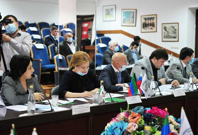 Правительство Дагестана готово оказывать поддержку проектам, выдвигаемым на форум «Сильные идеи для нового времени»