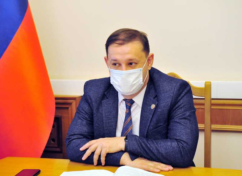 Артём Здунов провёл заседание Правительства РД