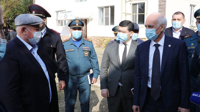 Граждан Азербайджана, ожидающих открытия границы в Дагестане, перевели в стационарный ПВР