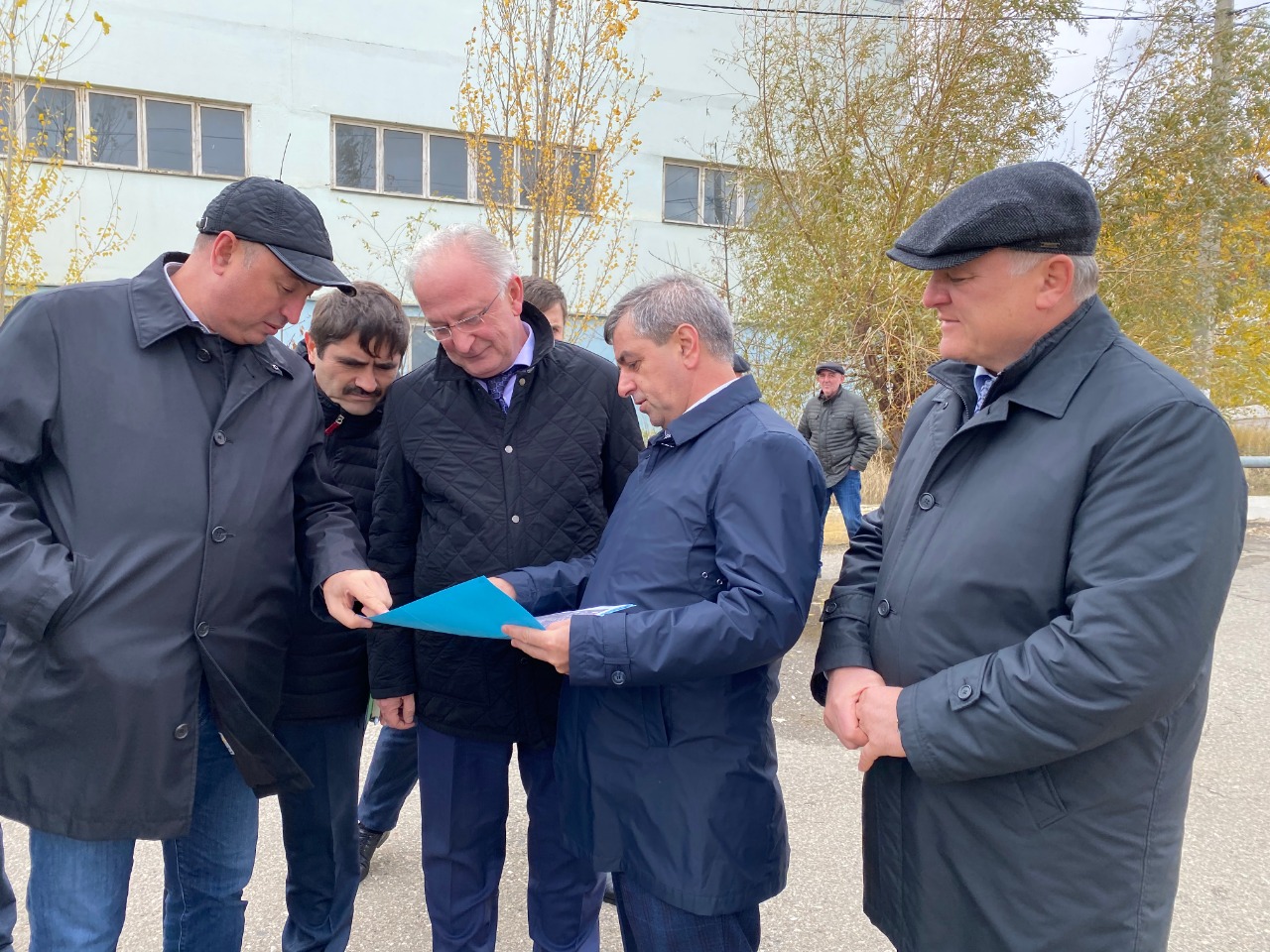 Абдулпатах Амирханов ознакомился с комплексом Тарнаирских водопроводных очистных сооружений