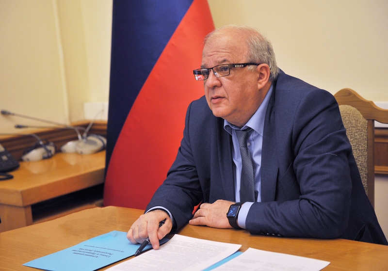 Ликвидацию задолженности по заработной плате обсудили в Правительстве Дагестана