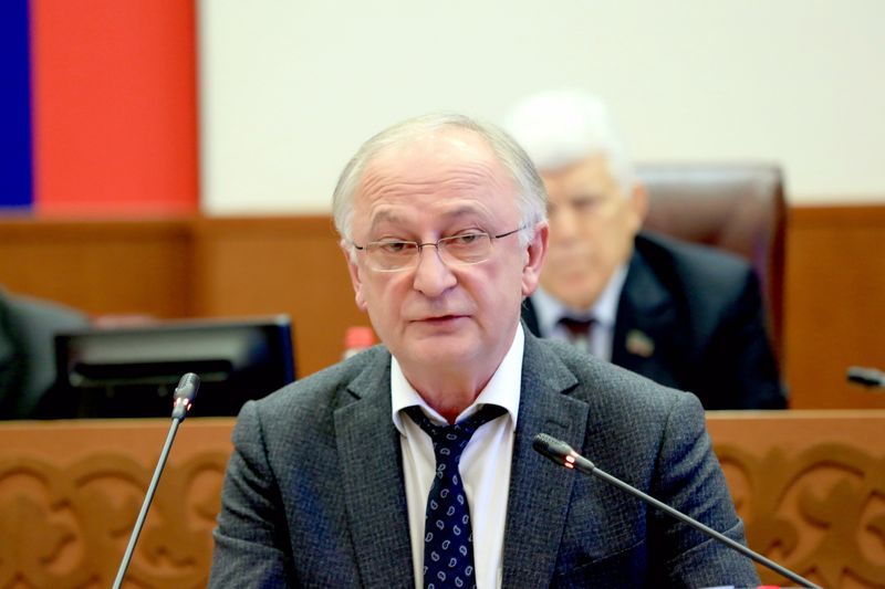 Депутаты Народного Собрания Дагестана единогласно одобрили назначение Абдулпатаха Амирханова Председателем Правительства РД