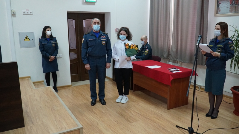 Дагестанских детей-героев наградили за мужество в экстремальных ситуациях