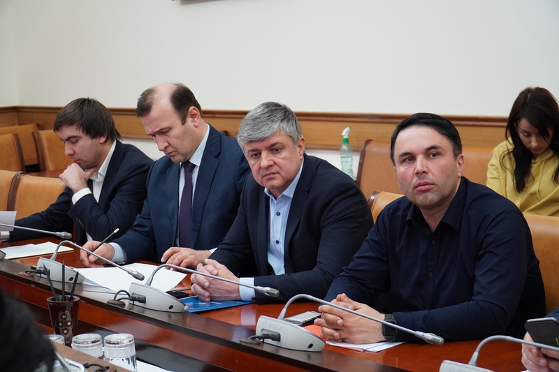 Рамазан Джафаров провёл заседание правительственной комиссии по обеспечению безопасности дорожного движения