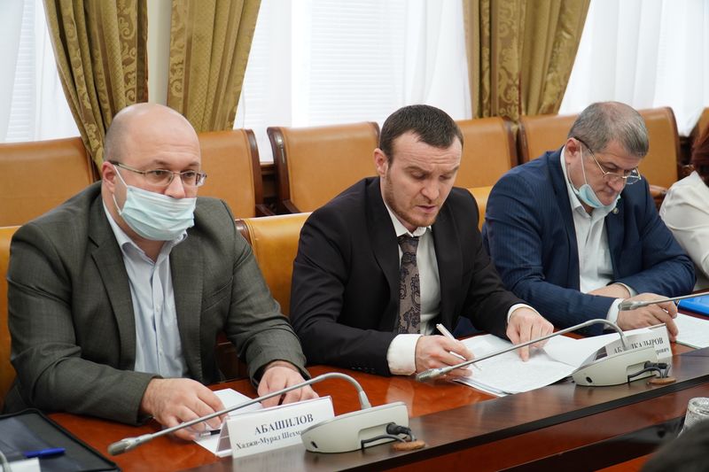 Абдулпатах Амирханов: «Агентство по предпринимательству и инвестициям РД должно стать главным координирующим звеном в части реализации инвестпроектов»