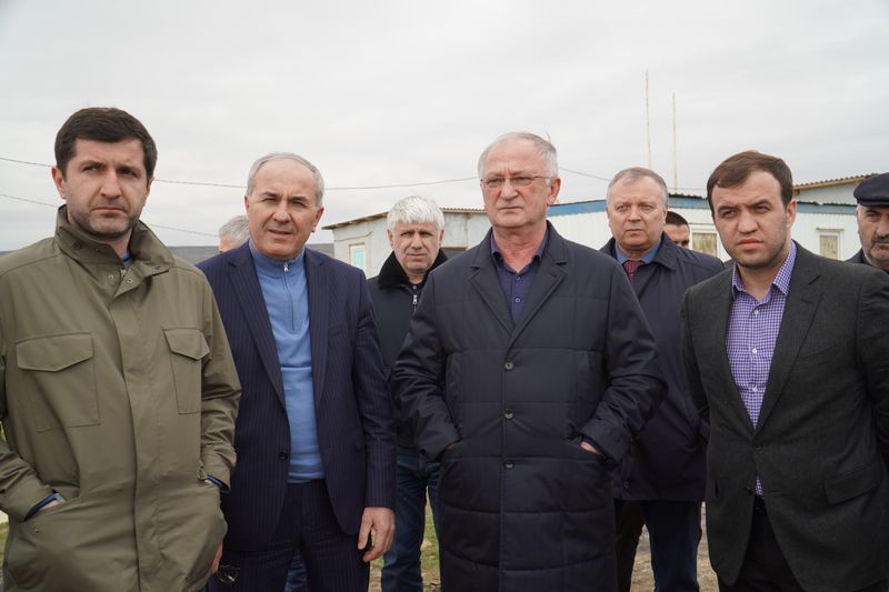 Премьер-министр Дагестана посетил детсад-долгострой и мусорный полигон в Избербаше
