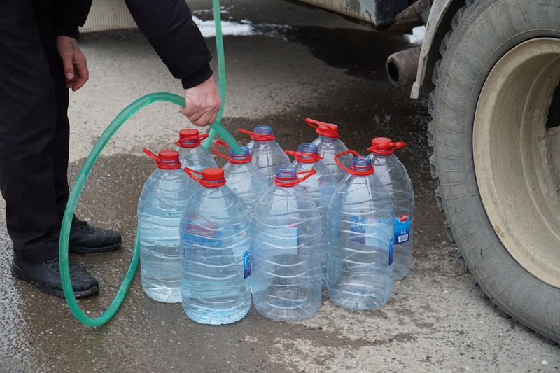 Абдулпатах Амирханов поручил ускорить решение проблемы с водоснабжением Избербаша