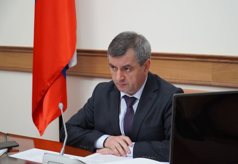 Нюсрет Омаров провел заседание президиума Совета при Главе РД по стратегическому развитию и проектной деятельности