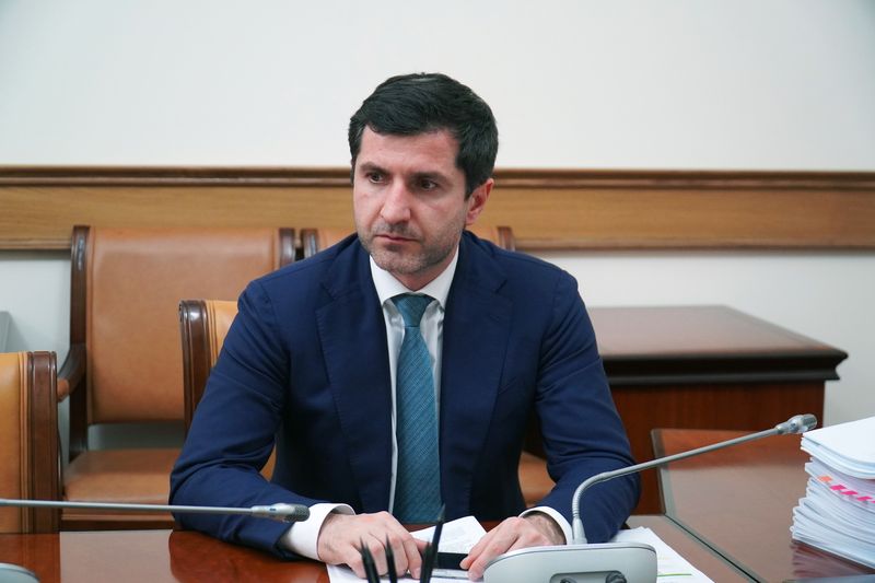 Нюсрет Омаров провел заседание президиума Совета при Главе РД по стратегическому развитию и проектной деятельности