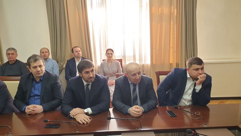 Артура Сулейманова представили в качестве министра строительства Дагестана