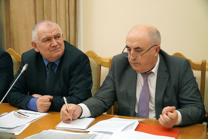 Готовность к сезону паводков и половодья обсудили в Правительстве Дагестана