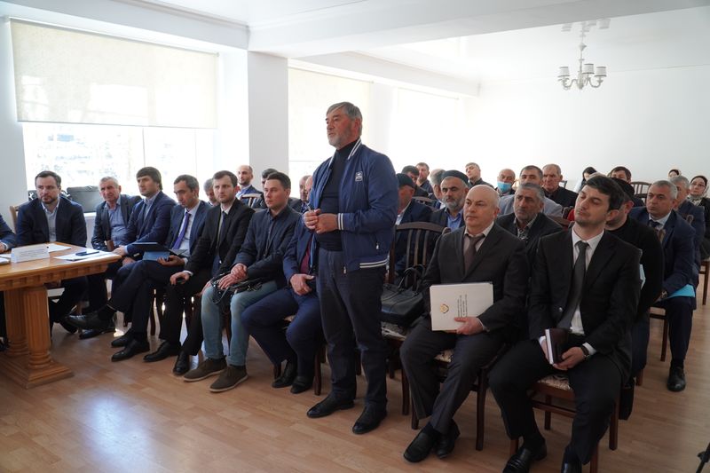 Абдулпатах Амирханов: «Правительство ускорит решение проблем пострадавших при строительстве Ирганайской ГЭС»
