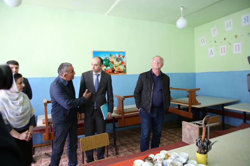 Абдулпатах Амирханов: «Правительство окажет поддержку в решении социально-экономических проблем Дахадаевского района»