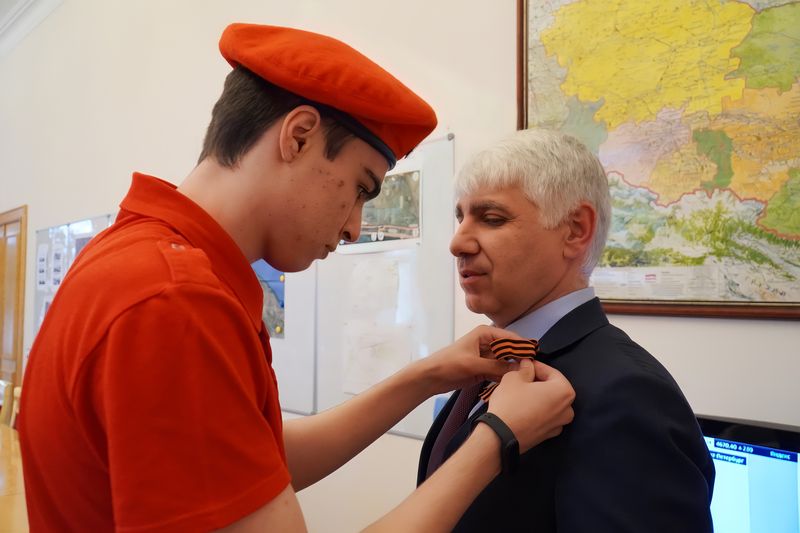 Правительство Республики Дагестан присоединилось к акции «Георгиевская ленточка»