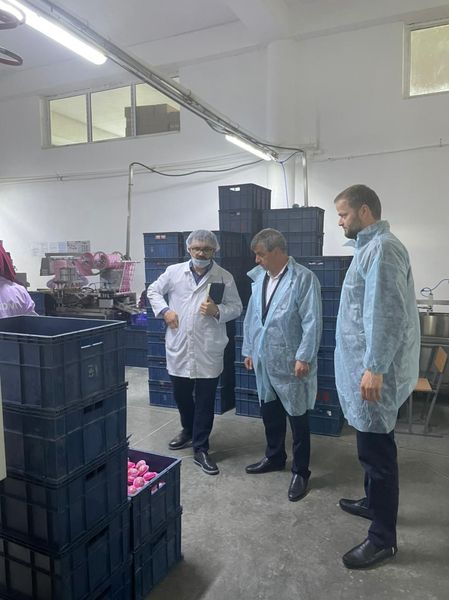 Нюсрет Омаров ознакомился с работой компании-производителя детской кондитерской продукции  ООО «Юнион»
