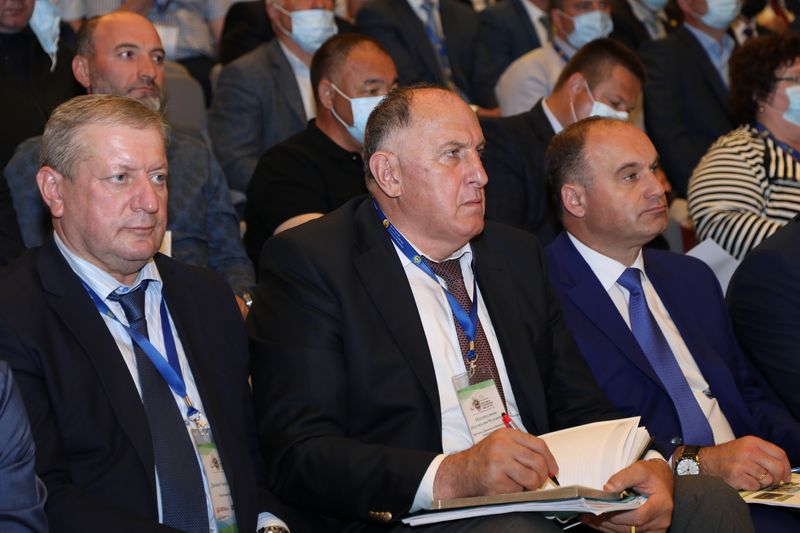Вице-премьер Дагестана рассказал на всероссийской выставке о развитии овцеводства в регионе