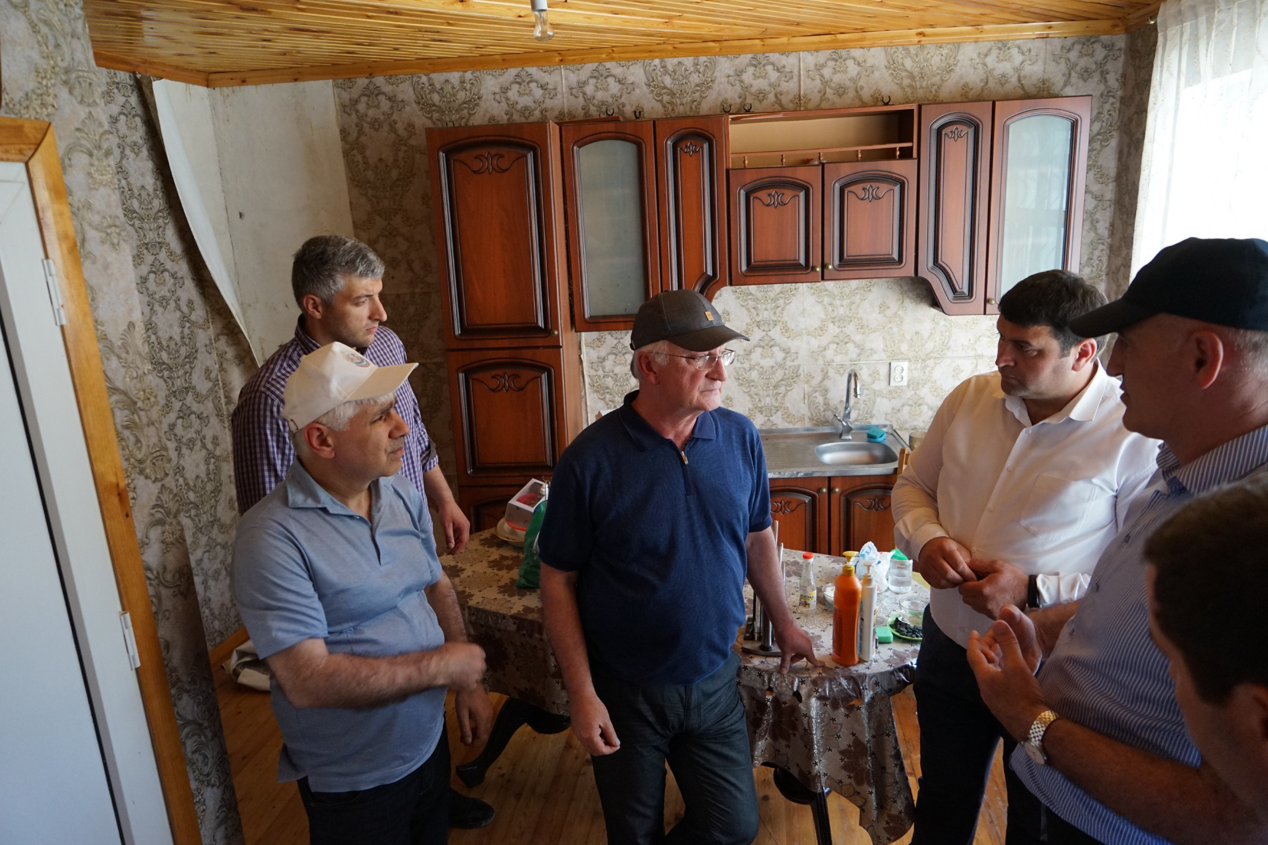 Правительство РД окажет поддержку жителям домов, пострадавших из-за обильных осадков в Хунзахском районе