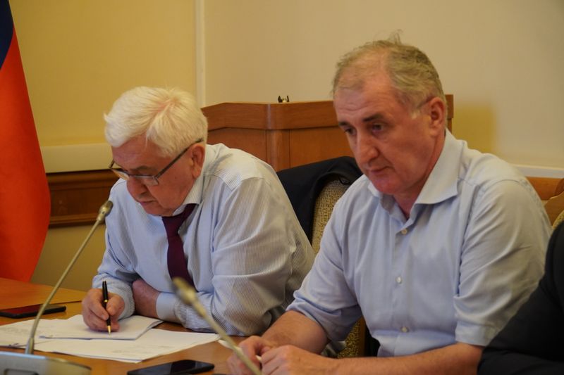 Возможности возобновления движения поездов в ночное время обсудили в Правительстве Дагестана