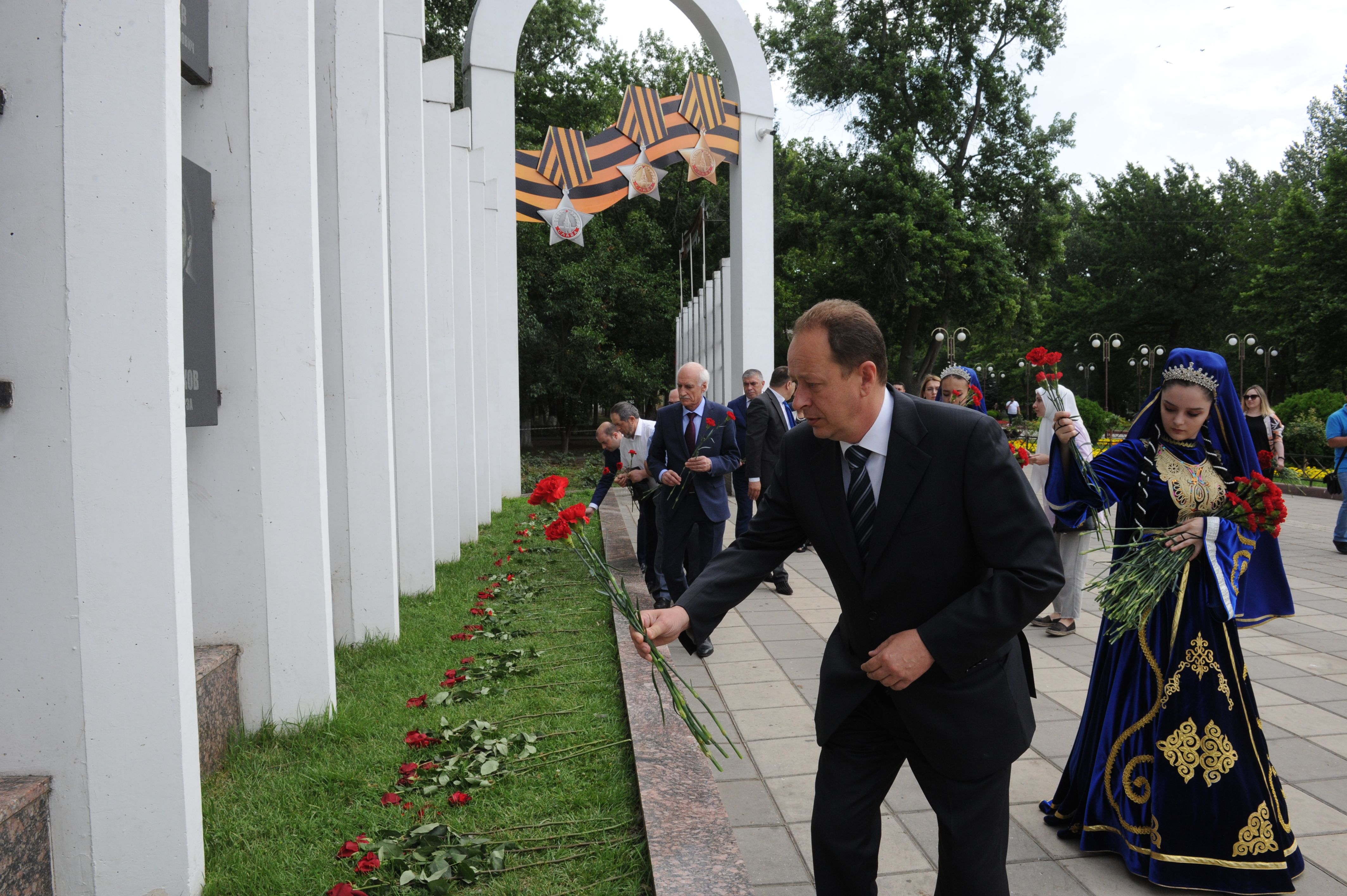 День памяти и скорби отметили в Махачкале