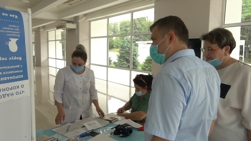 Свыше 180 тысяч дагестанцев прошли вакцинацию от COVID-19