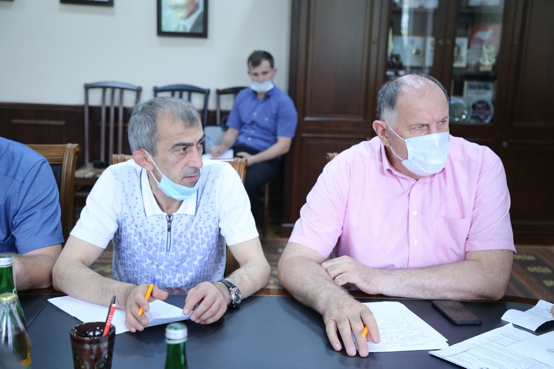 Абдулпатах Амирханов проверил ход исполнения поручений по развитию Унцукульского района