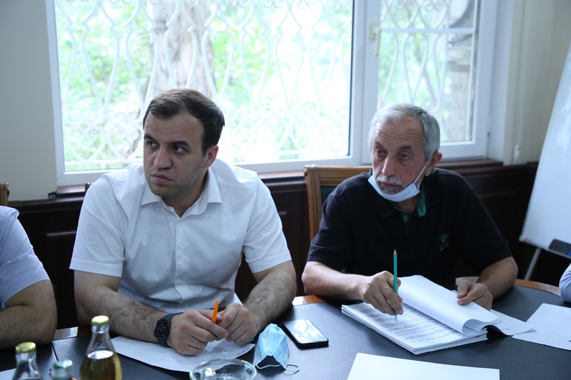 Абдулпатах Амирханов проверил ход исполнения поручений по развитию Унцукульского района