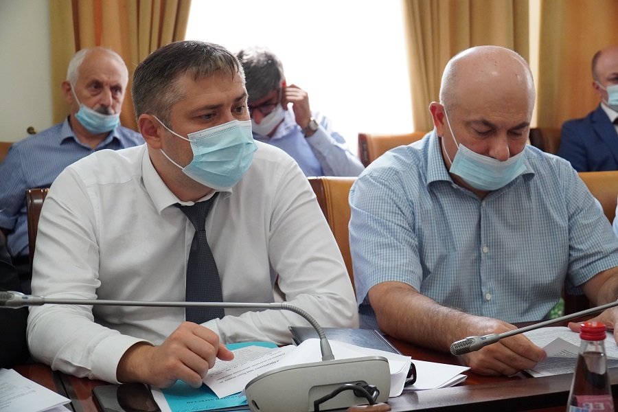Еще 5 общественных территорий благоустроят в Дагестане по нацпроекту за счет экономии денежных средств
