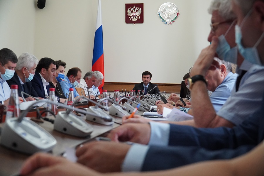Господдержку в сумме 40 млн рублей по линии ФРП получили две обувные фабрики Дагестана