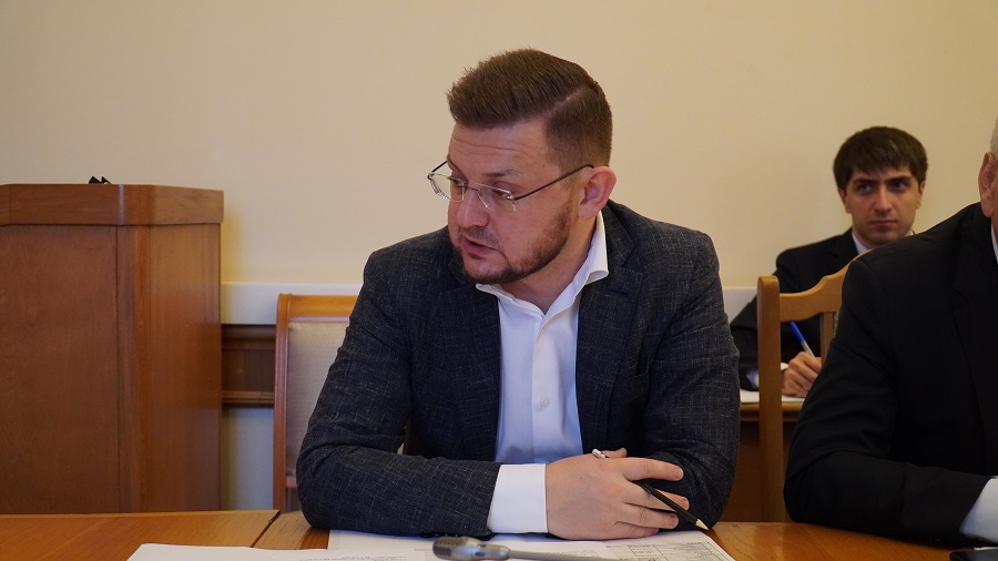Ремонт 96 улиц до конца года завершат в Махачкале