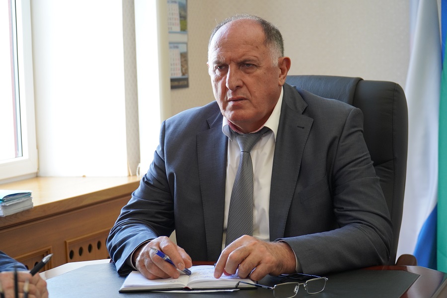 Вопросы строительства скотобоен обсудили под руководством Абдулмуслима Абдулмуслимова