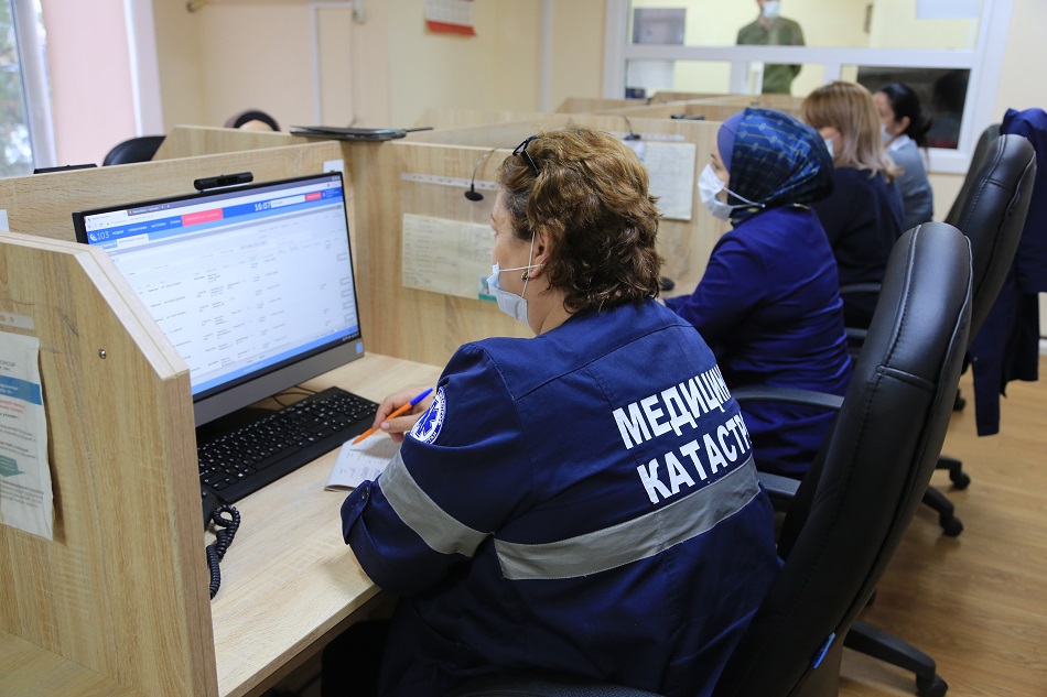 33 машины скорой помощи поступили в медорганизации Дагестана
