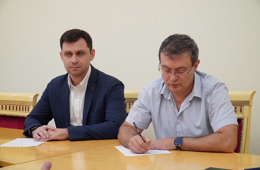 Вопросы сотрудничества Дагестана с Фондом ЖКХ обсудили в Правительстве региона