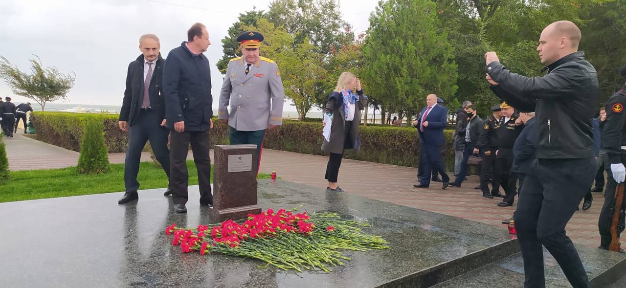 Первый камень мемориала памяти воинам-дагестанцам заложили в Каспийске