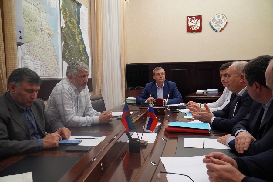 В Правительстве Дагестана проработают пути решения проблем обеспечения теплиц энергоресурсами