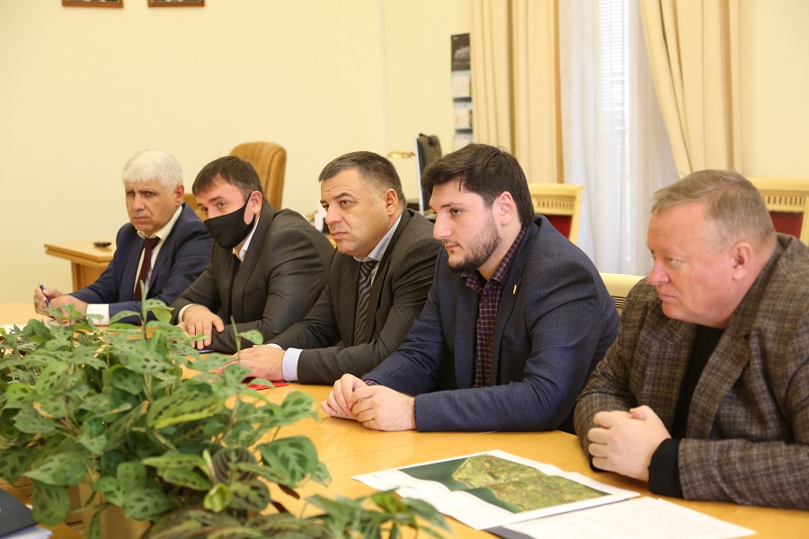 В Дагестане обсудили изменение границ 7-й подзоны приаэродромной территории аэродрома Махачкала («Уйташ»)