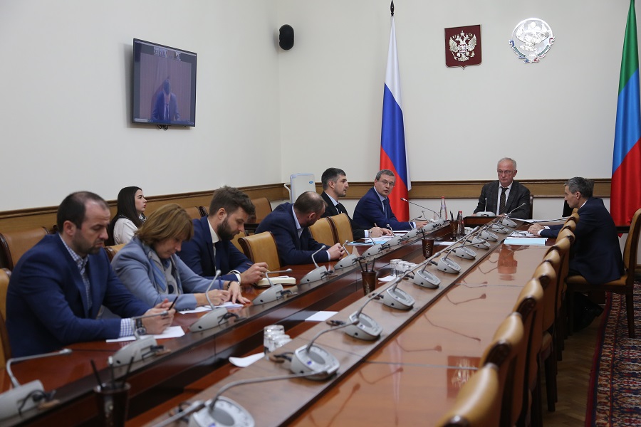 Максиму Решетникову доложили о разработке программы развития предприятий энергетики и ЖКХ Дагестана