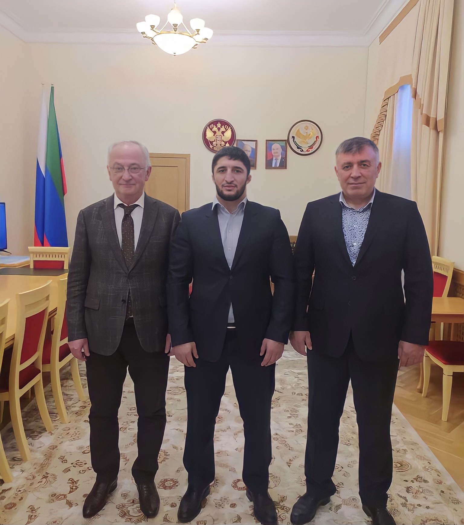 Абдулпатах Амирханов встретился с борцом Абдулрашидом Садулаевым