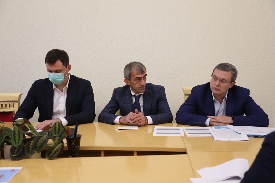 Около 6 тысяч опор линий электропередачи заменили к зиме в Дагестане