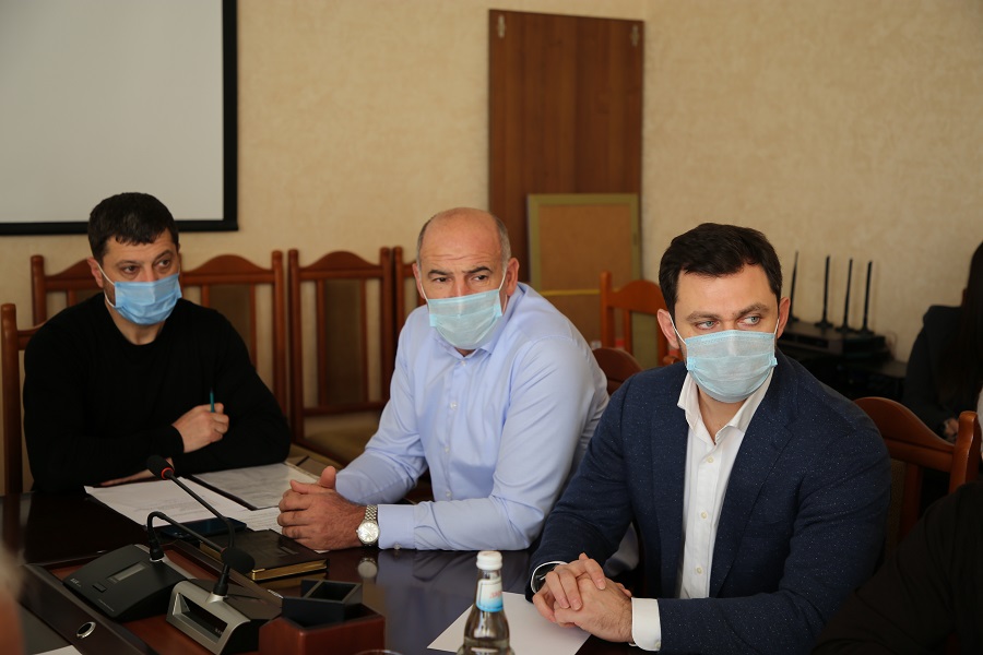 В Дагестане готовят план мероприятий к празднованию юбилея Расула Гамзатова