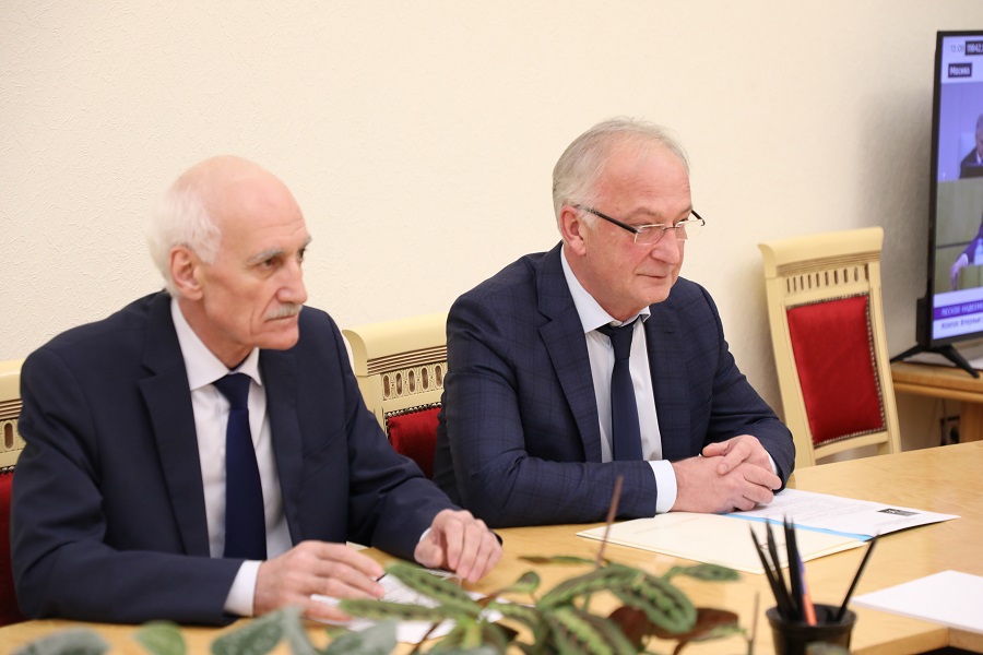 Абдулпатах Амирханов встретился с Чрезвычайным и Полномочным Послом РФ в Замбии Азимом Ярахмедовым