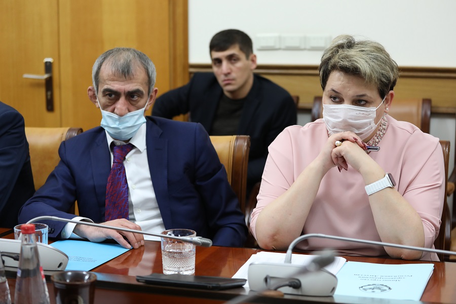 В Дагестане продолжают работу по решению проблемы самовольных построек